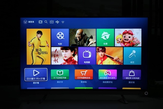 “傳統廠商”也紛紛搭載了智能系統與網絡片源(圖為海信電視VIDAA系統)